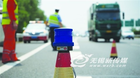 昨天,江苏宁沪高速公路股份有限公司,无锡交警支队联合高德地图发布
