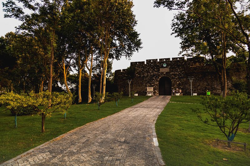 ����Ű���������ţ��ֳƺ�ƽ�š���������Ͼ�����ǽ��Ψһ�����ͳǳ��š�