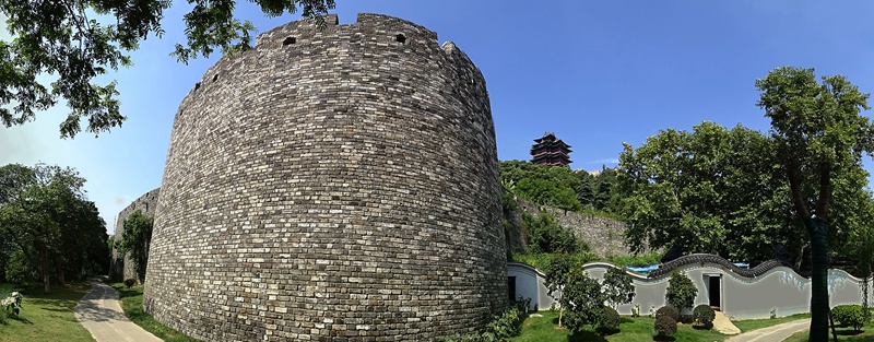 《城牆全景-儀鳳門》