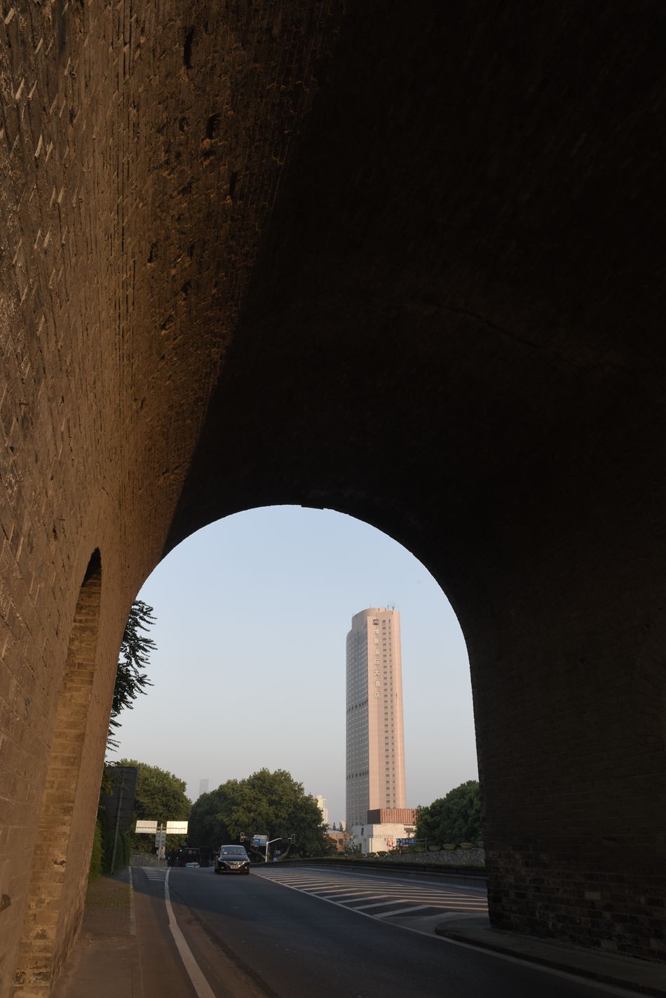 《迎接第一縷陽光的城門——中山門》