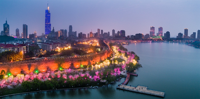 《幻彩耀古城》