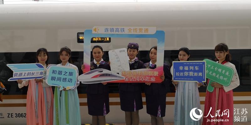 ����������Ա���׷���ǰ��Ӱ ��Խ ��