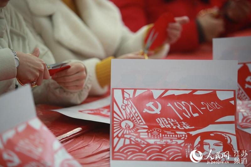 ���������׷������ֽ��Ʒ���ϵ�����