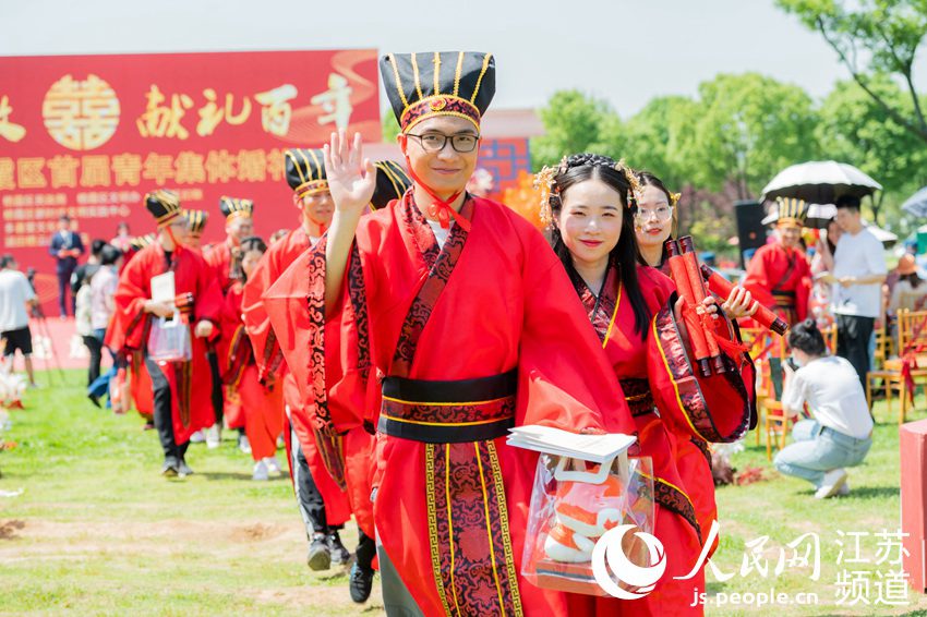 集體婚禮現場。徐曦攝