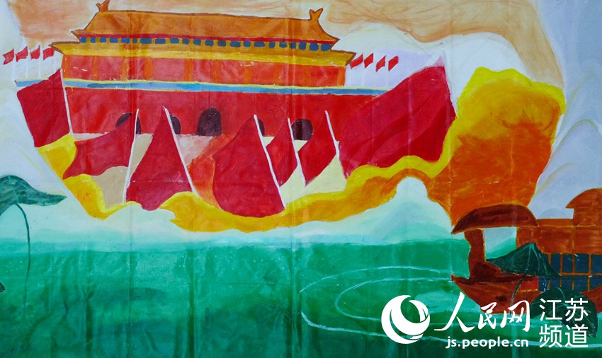 彩繪呈現新中國成立。楊志國攝