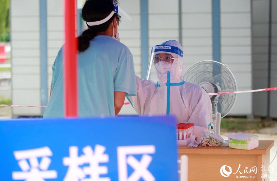 ��������������ɵ�ʮ�ֺ���ɸ�顣�ϵ�����