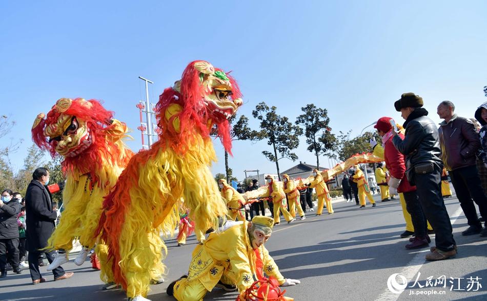 非遺展演踩街活動現場。張開虎攝
