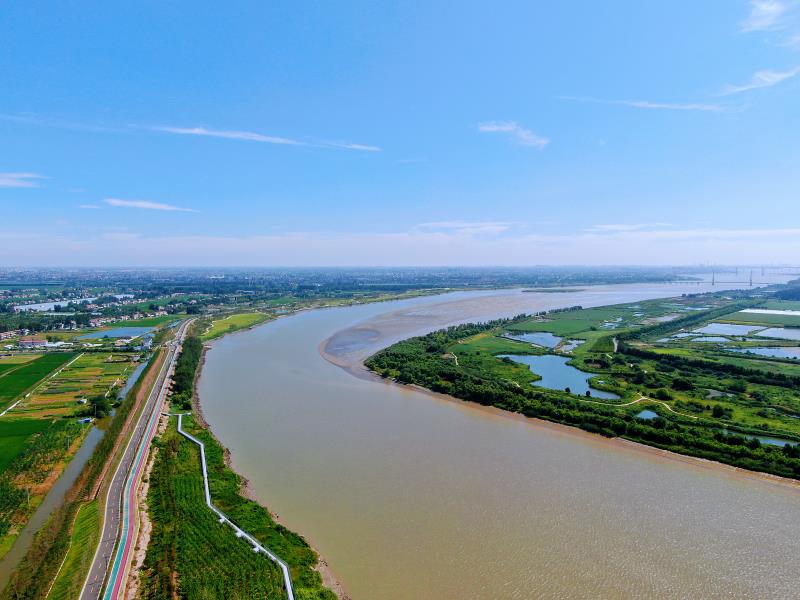 48公里的黄金长江岸线风景如画。长江镇供图