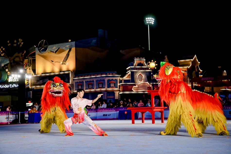 第十五届全国舞龙舞狮锦标赛（舞狮项目）在南京市栖霞区举行。栖宣摄