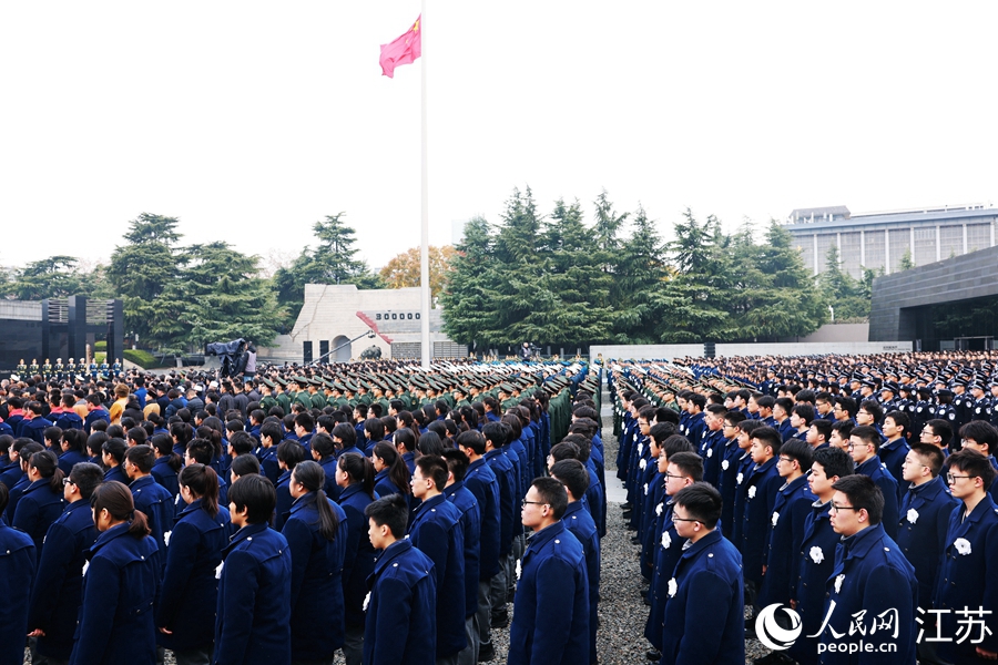 南京大屠杀死难者国家公祭仪式现场。人民网 余乐摄