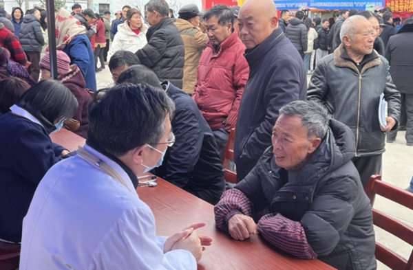 义诊活动。刘皖苏摄