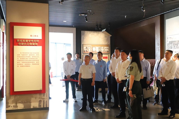 黄花塘新四军军部纪念馆成党纪学习教育实境课堂。许轩摄