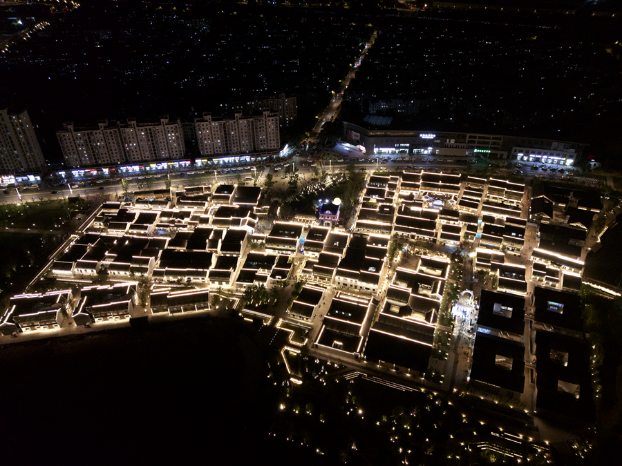 航拍天上村前历史文化街区夜景。王钧超摄