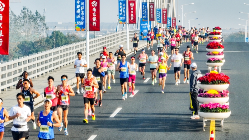  “螃蟹马拉松”开跑。高淳区融媒体中心供图