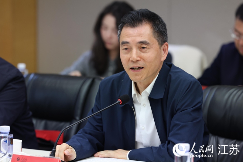 江苏省数据局党组成员、副局长张旻做交流发言。人民网 李昱辰摄