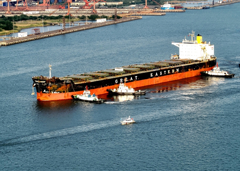 “安納德”輪安全靠泊南通如皋中林港務碼頭。南通海事局供圖