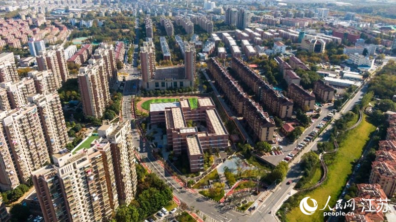 航拍尧新社区。人民网记者 马晓波摄