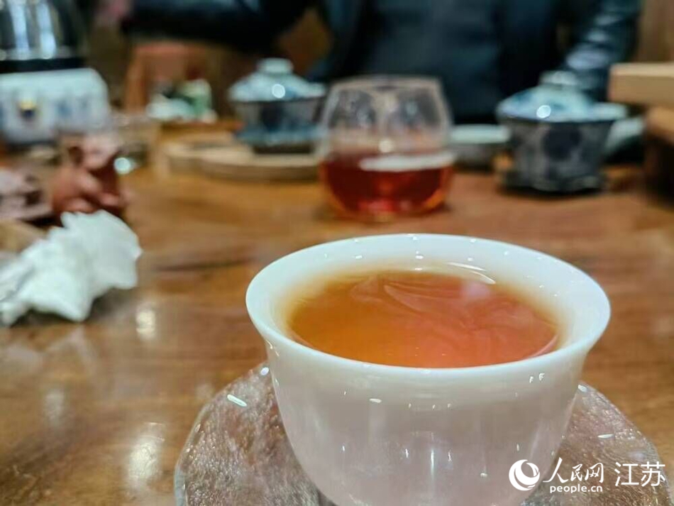 香味醇厚的雨花茶。人民网 王丹丹摄