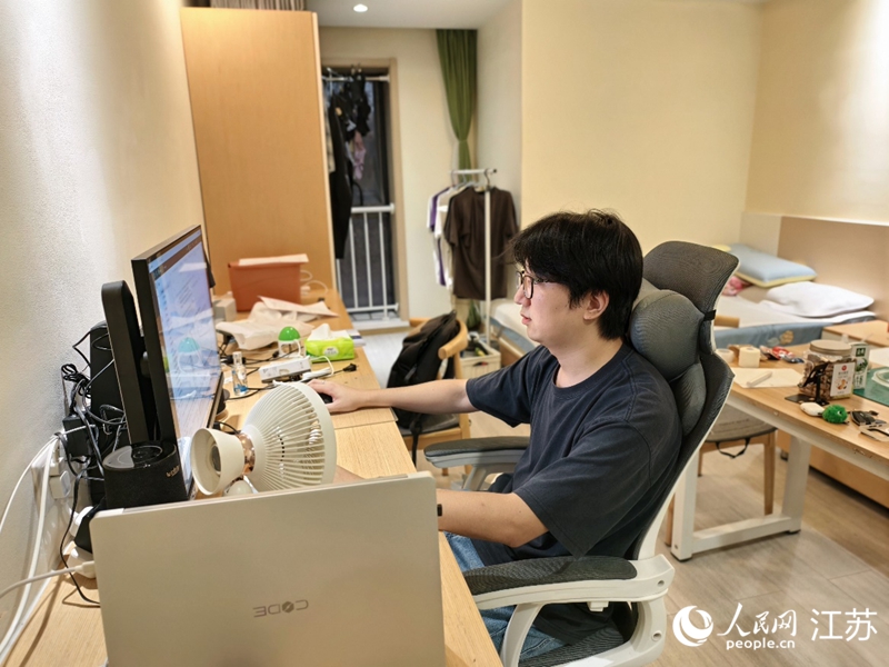 卓越工程师学院博士研究生章伟杰入住的人才公寓单人间。人民网记者 马晓波摄