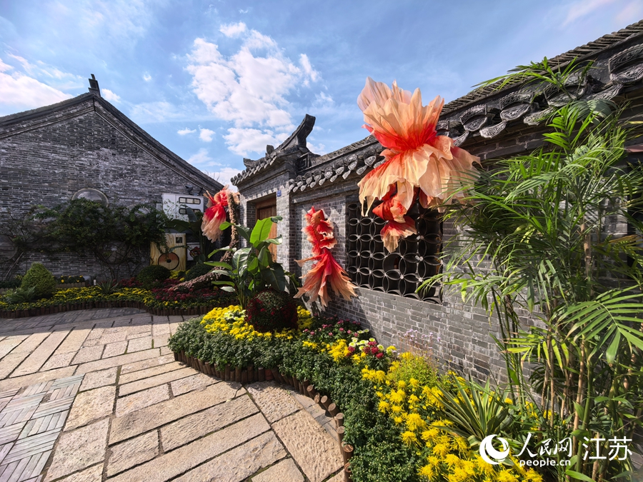唐闸古镇花卉市集一景。人民网记者 王继亮摄