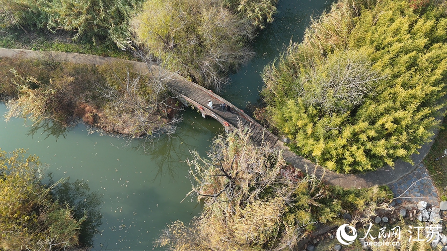 航拍“七河八岛”之一的凤凰岛。人民网 徐晨曦摄
