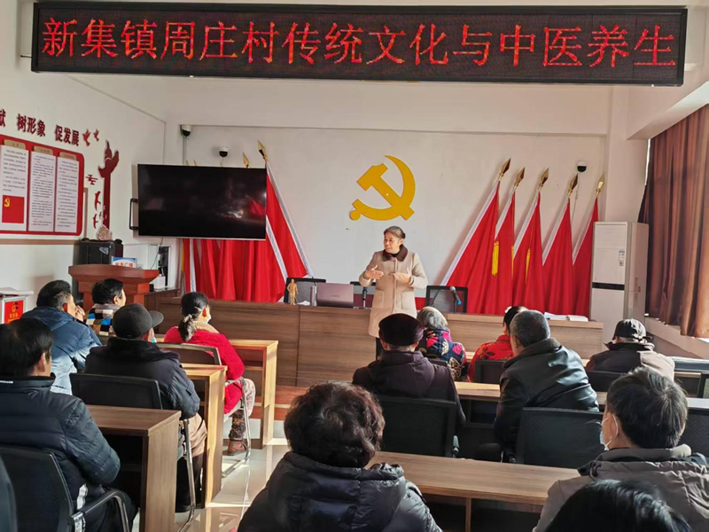 王爱萍在授课中。灌南县委宣传部供图