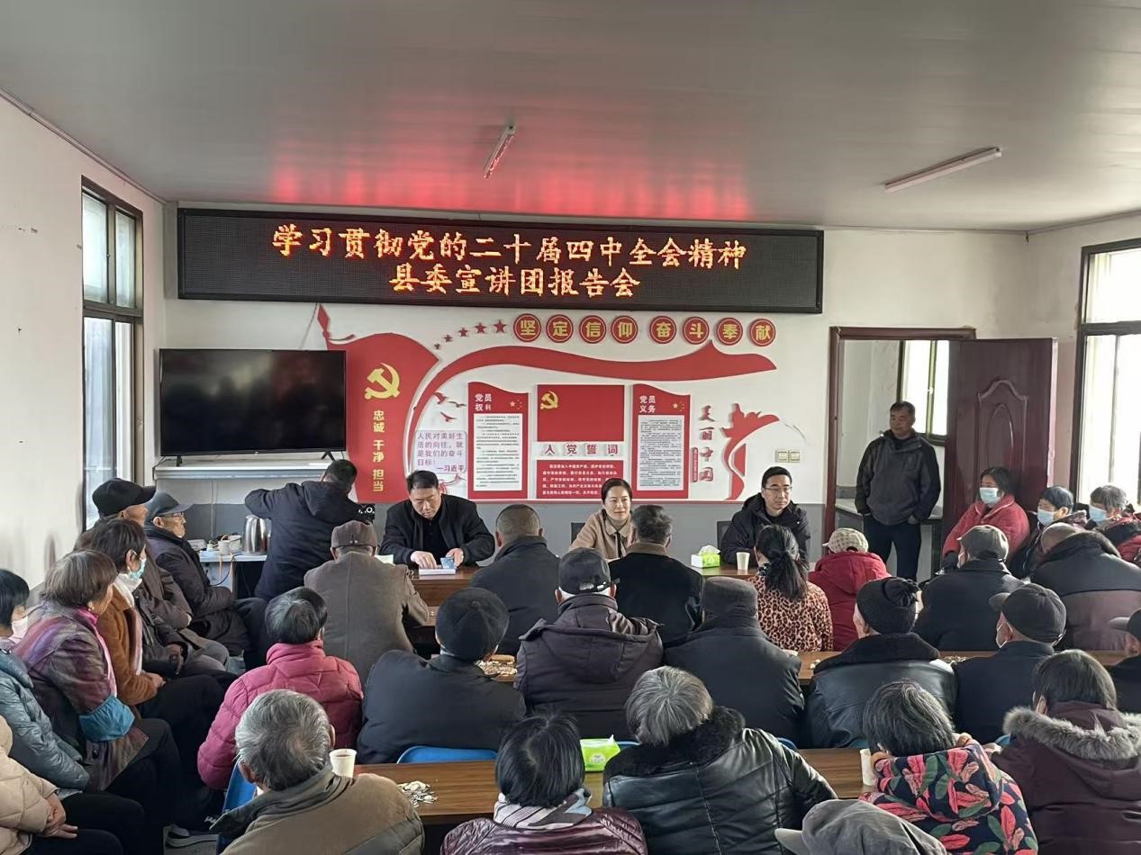 理论宣讲进社区。