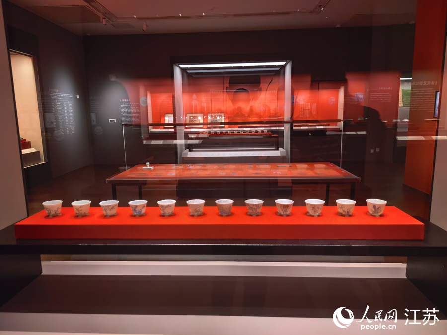 晚清至民国时期瓷器。人民网记者 王继亮摄