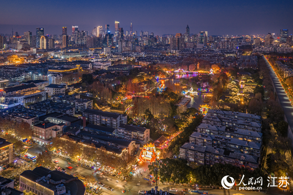 第40届南京秦淮灯会亮灯 形成“东书西灯”布局【11】