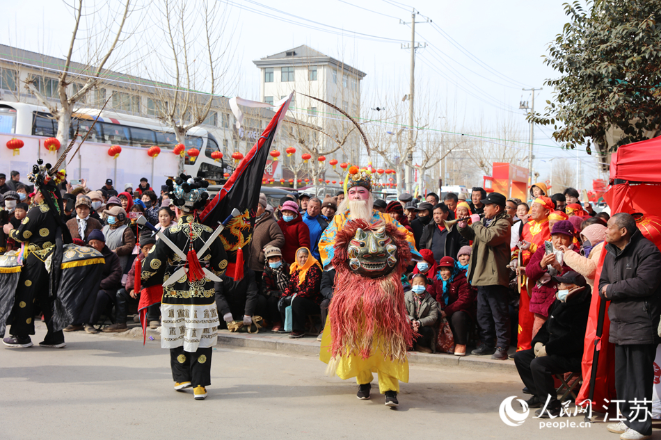 邳州跑竹馬表演。
