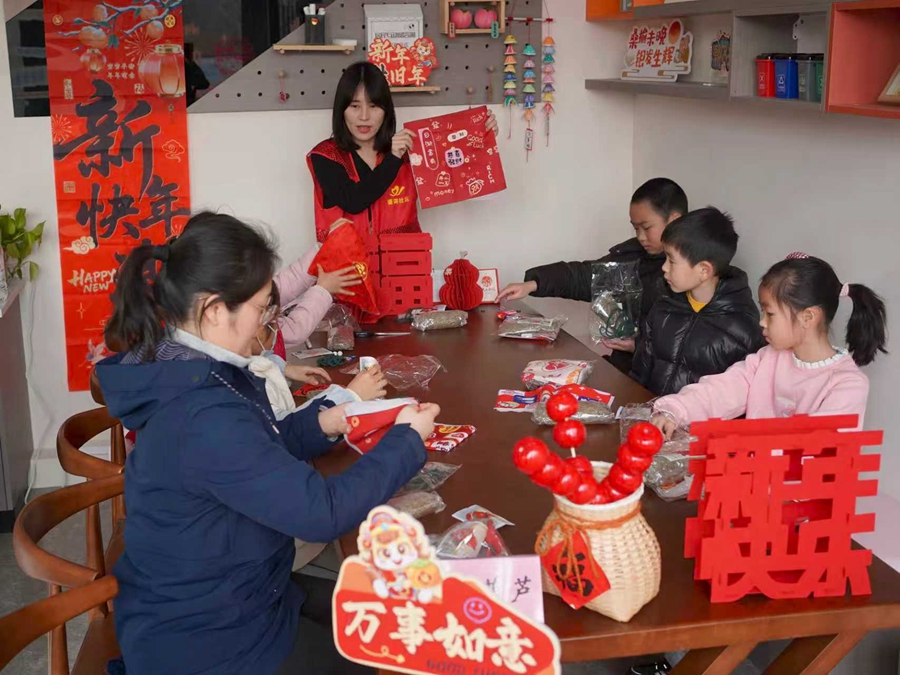 無錫市各級黨組織春節期間開展為民特色服務。無錫市委組織部供圖