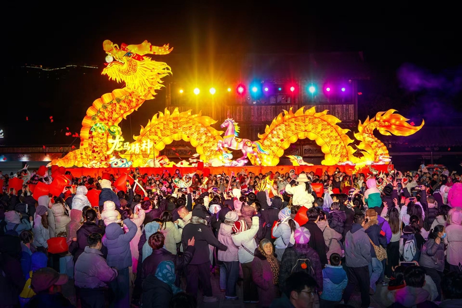 春秋淹城千燈會現場。常州市委網信辦供圖