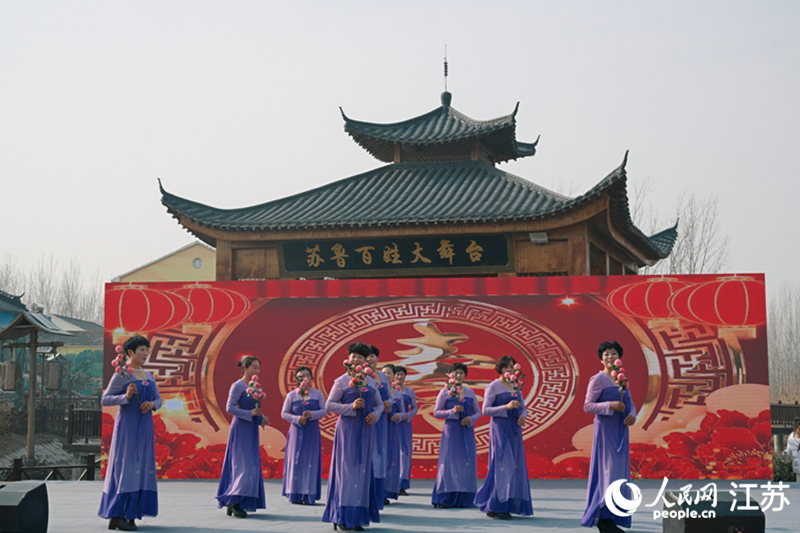 位于徐州沛县的苏鲁百姓大舞台。 人民网记者 鞠峰摄