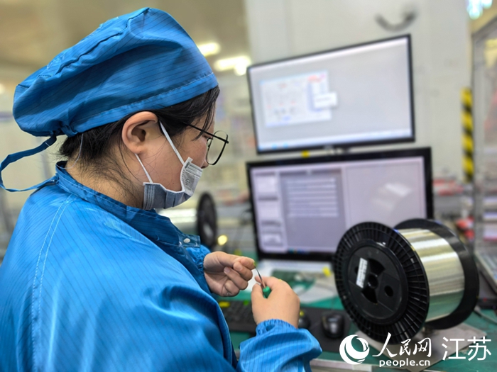 江东科技有限公司“智链云检”车间。人民网记者 王继亮摄