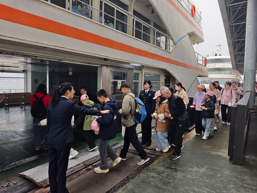 江苏：千名学生长江研学 解锁沉浸式“江上课堂”