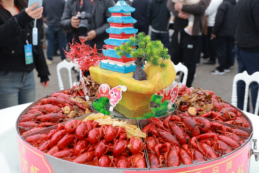 各種口味的盱眙龍蝦。盱眙縣委宣傳部供圖