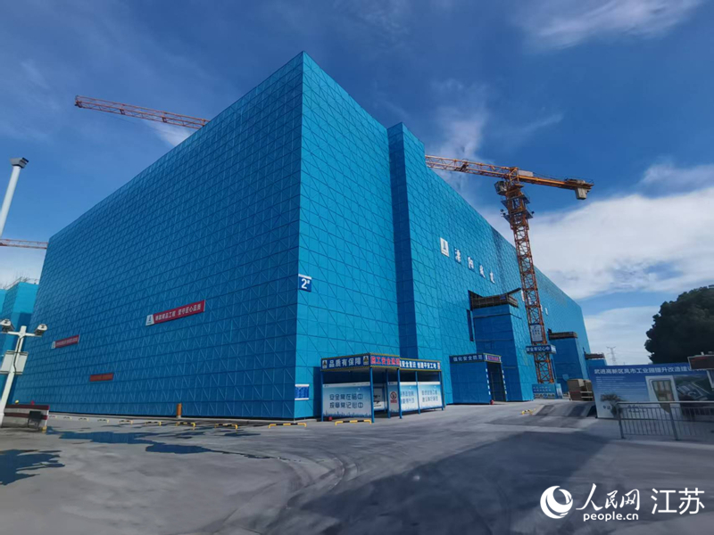 凤市工业园改造工地上，新厂房主体已封顶。人民网 任晓燃摄
