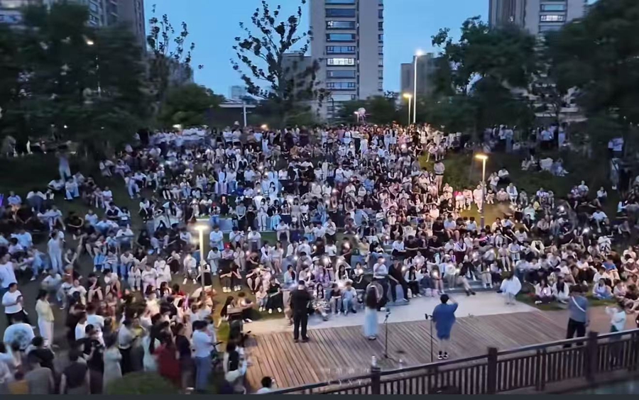 “街头音乐会”现场。新沂市委宣传部供图