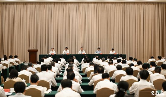 信長星：加快建設適應中國式現代化要求的一流企業  在走在前做示范中彰顯新擔當創造新業績