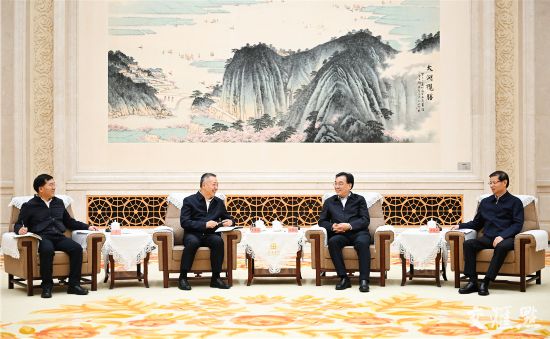 信長星許昆林會見三峽集團董事長雷鳴山