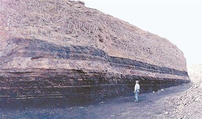 火山凝灰岩层野外露头。本文配图均由受访对象提供