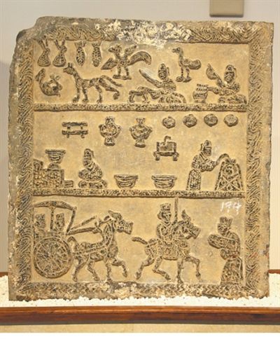 现藏于徐州汉画像石艺术馆的东汉时期汉画像石《庖厨图》。徐州汉画像石艺术馆供图